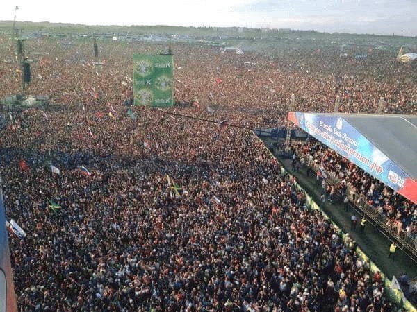 Explore What 1 Million People Look Like: A Visual Insight